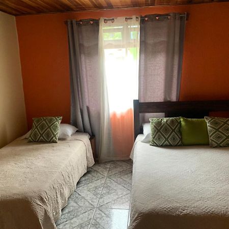 Monteverde Monkey Hostel Luaran gambar