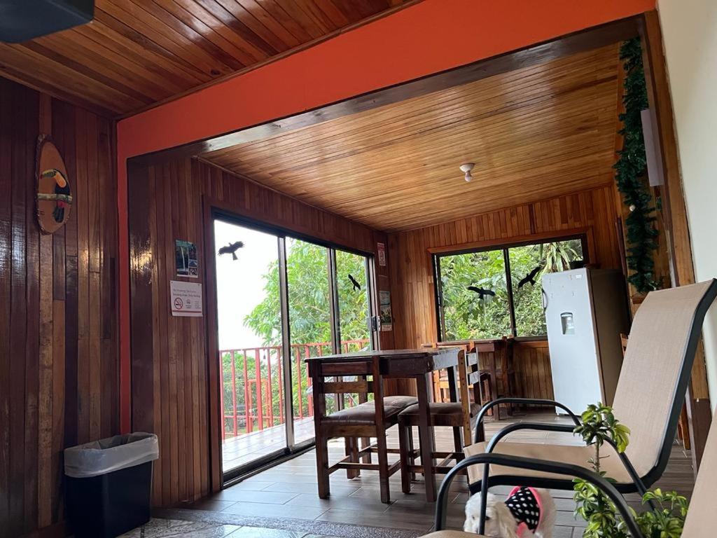 Monteverde Monkey Hostel Luaran gambar